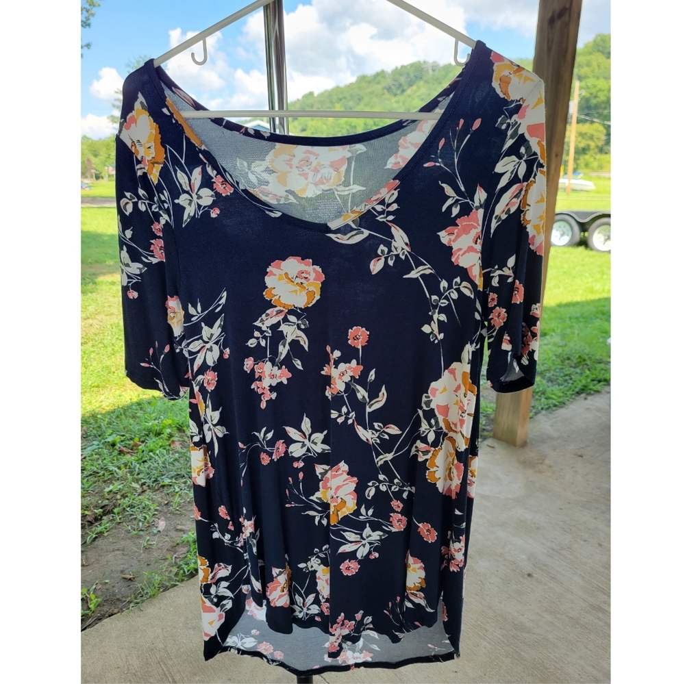 Women's Floral Top